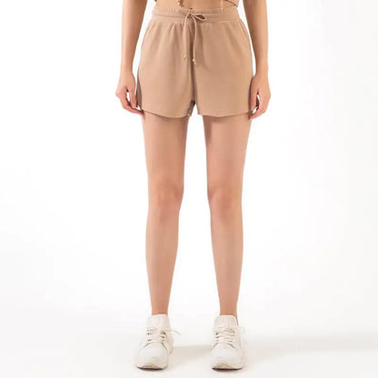 High-Waisted Sport Shorts for Women – Elastic, Quick-Dry & Stylish Look