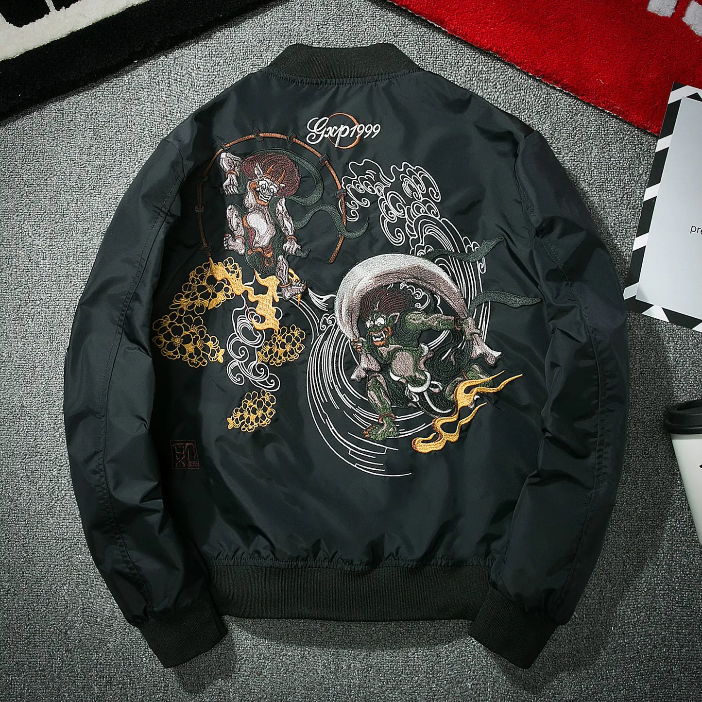 Sleek Hannya Zip Jacket