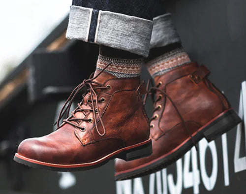 🥾 Men’s Retro Leather Motorcycle Boots – Durable Lace-Up Combat Style