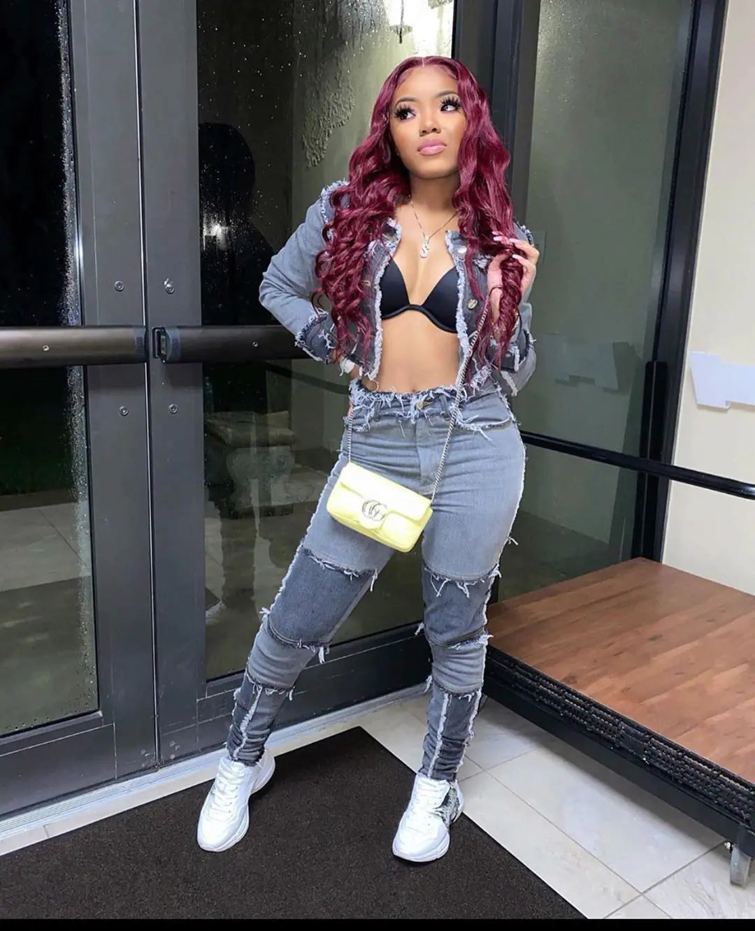 2-Piece Retro Denim Patchwork Outfit – Stylish Crop Top & High-Waist Jeans
